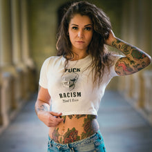 Lade das Bild in den Galerie-Viewer, FUCK RACISM CROP TEE WHITE WOMAN
