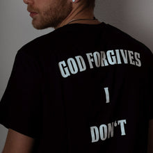 Lade das Bild in den Galerie-Viewer, STATEMENT GOD FORGIVES TEE BLACK
