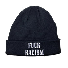 Lade das Bild in den Galerie-Viewer, FUCK RACISM Beanie
