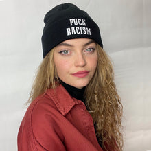 Lade das Bild in den Galerie-Viewer, FUCK RACISM Beanie
