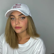 Lade das Bild in den Galerie-Viewer, BLOOD &amp; TEARS Baseball Cap Used White
