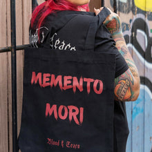 Lade das Bild in den Galerie-Viewer, MEMENTO MORI BAG / TASCHE small
