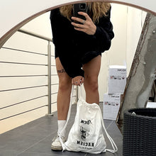 Lade das Bild in den Galerie-Viewer, FUCK RACISM Gym Bag / Turnbeutel white
