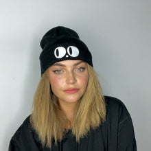 Lade das Bild in den Galerie-Viewer, CAT EYES Beanie
